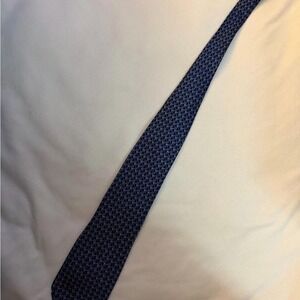 Enro Elegant Blue Patterned Men's Tie. 100% silk.